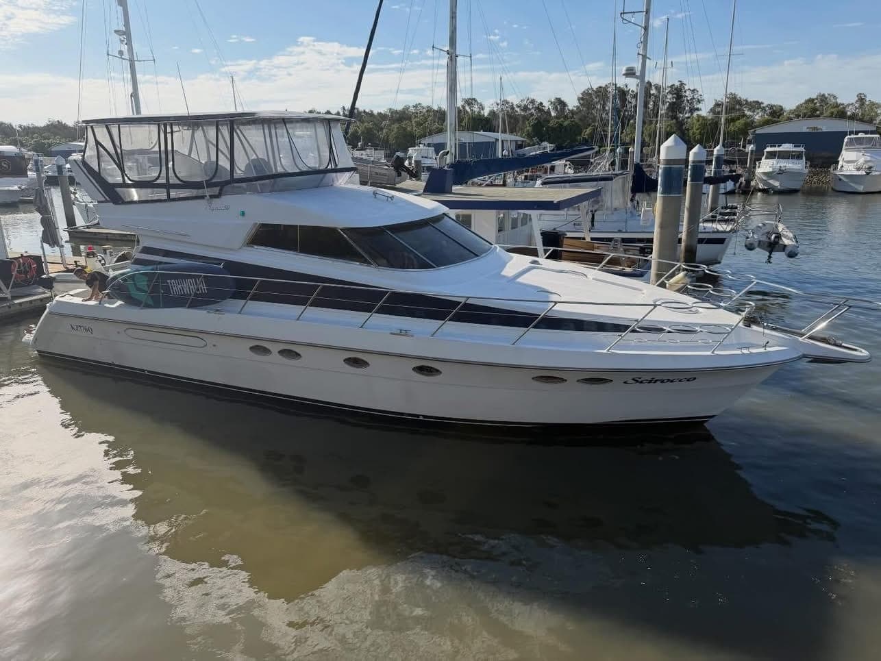 Scirocco — Dyna 50 circa 1993 motor cruiser